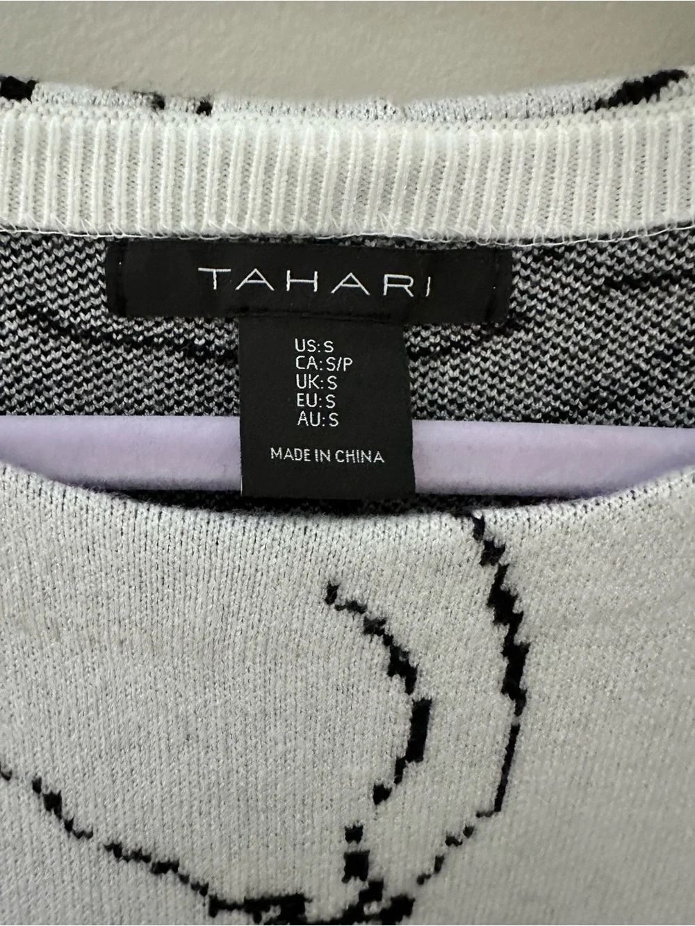 Tahari White Crewneck Sweater with Black Floral Outline Small